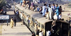pakistan train